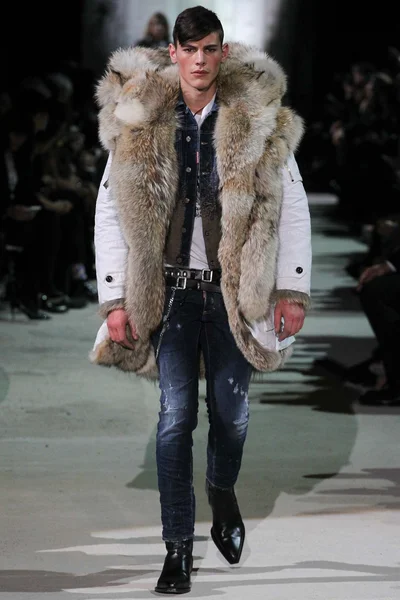 Look 8